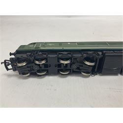 Various Makers ‘00’ gauge - eight locomotives to include G&R Wrenn Class N2 0-6-2T no.2385 in LMS black and Standard Tank Class 2-6-4 no.2679 in LMS crimson; Class 5 4-6-0 no.5112 in black livery; Mainline Railways Class 45 D49 ‘The Manchester Regiment’ in BR green; Airfix Class 31 D5531 in BR green; three further models (8)