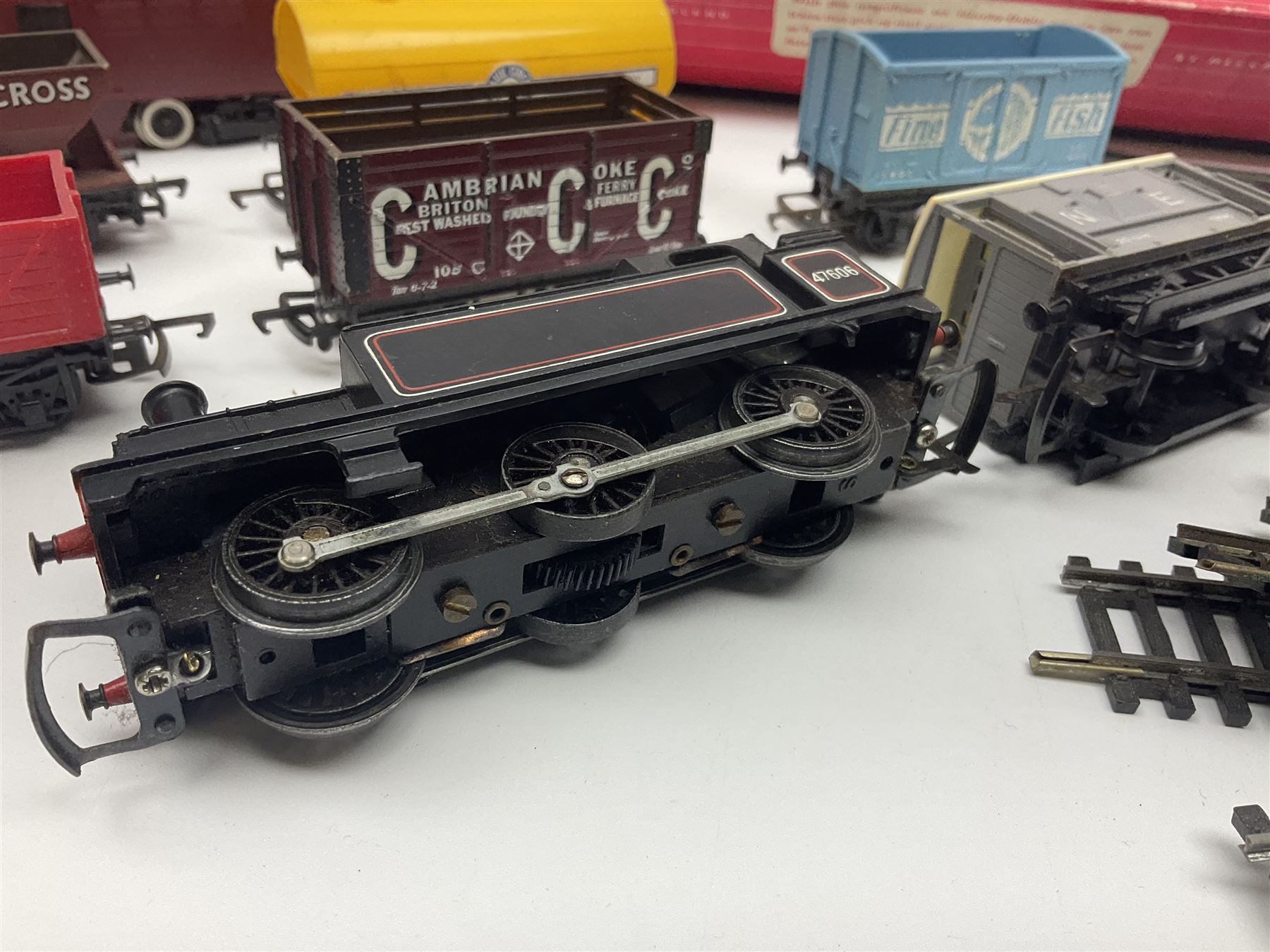 Hornby '00' gauge - LNER Heavy Goods Electric train Set with Class B12 4-6-0 locomotive No.8509, tender, seven wagons and accessories; boxed; Class 52 'Western' Diesel Hydraulic C-C locomotive 'Western Courier' No.D1062; Class 3F 'Jinty' 0-6-0 tank locomotive No.47606; and six goods wagons; two power controllers and oddments of track; all unboxed; together with Hornby Dublo TPO Mail Van Set with separate Line Side Apparatus and Junction Signals; all boxed