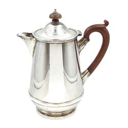 Silver hot water jug by B & W Ltd, Birmingham 1931, approx 13.3oz