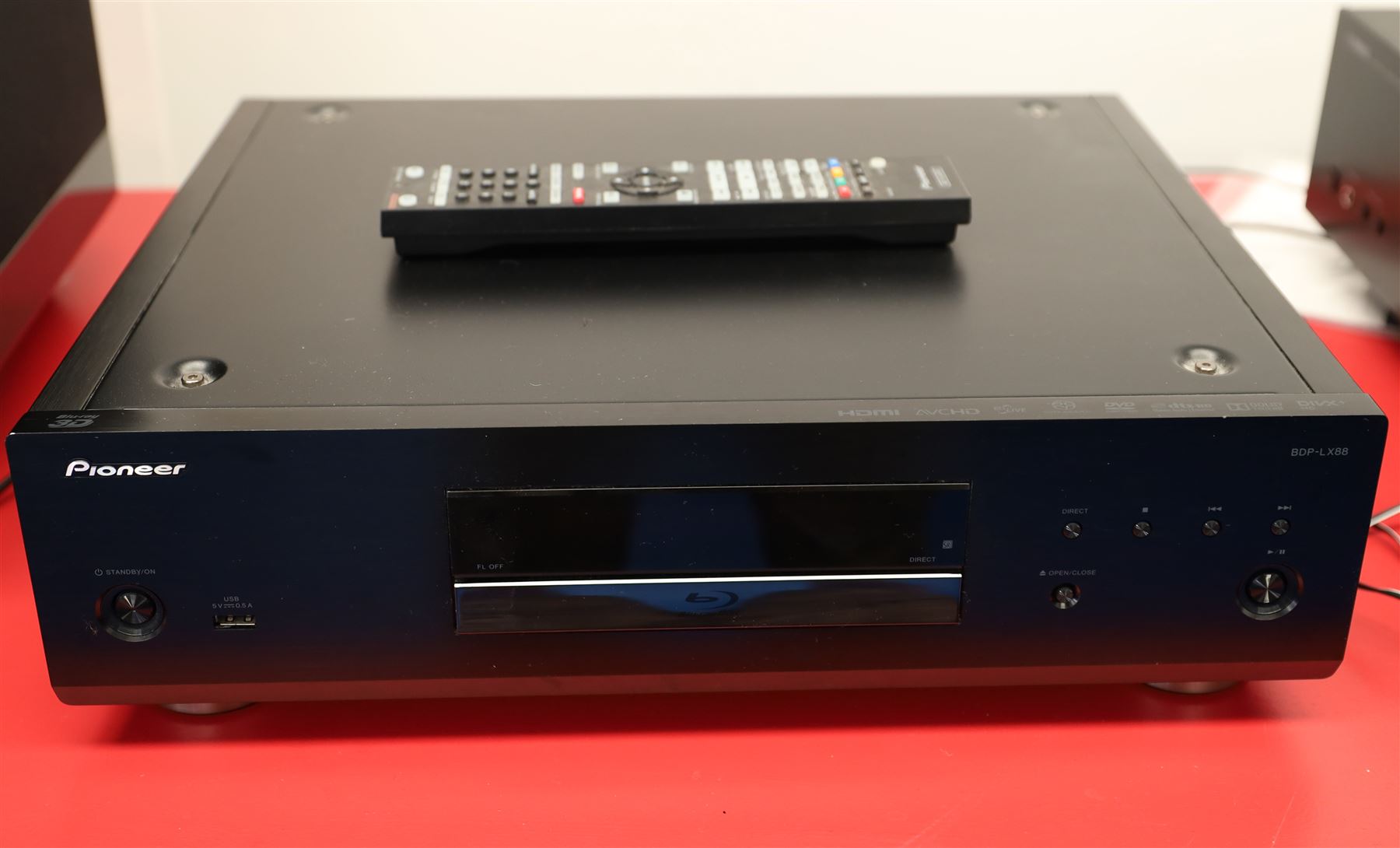 Pioneer - BDP-LX88 Blu Ray player, with remote