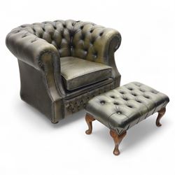 Chesterfield club armchair upholstered in green buttoned leather, with a leather buttoned ...