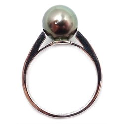  White gold single grey pearl ring with diamond shoulders, hallmarked 9ct  