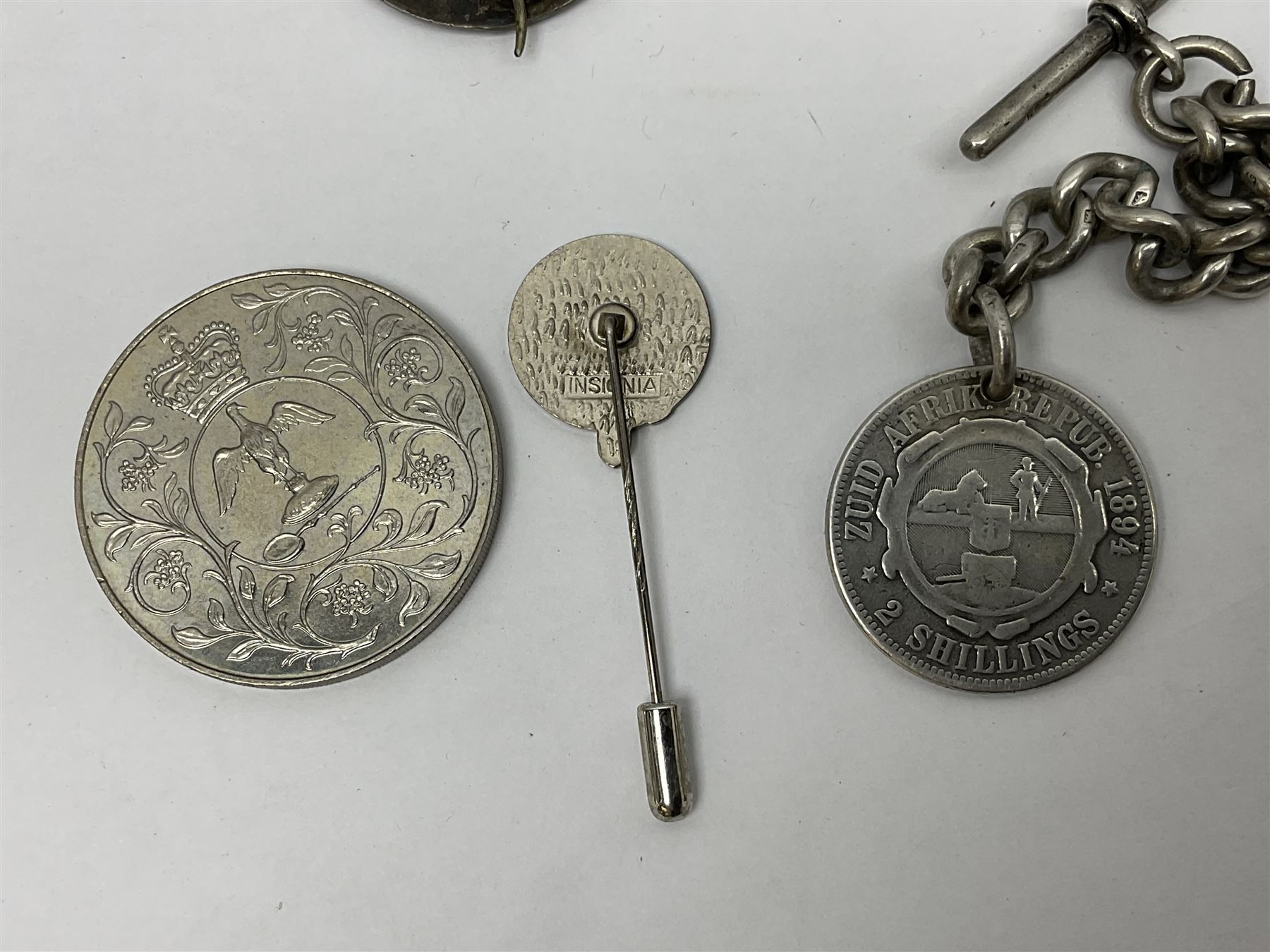 Two Services Rendered badges Nos.B23060 and B201341; two MSO BAOR (Mixed Services Organisation British Army of the Rhine) badges; small quantity of shoulder titles, lapel/sweetheart brooches, buttons and non-military related items