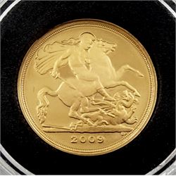 Queen Elizabeth II 2009 gold proof quarter sovereign coin, cased with certificate