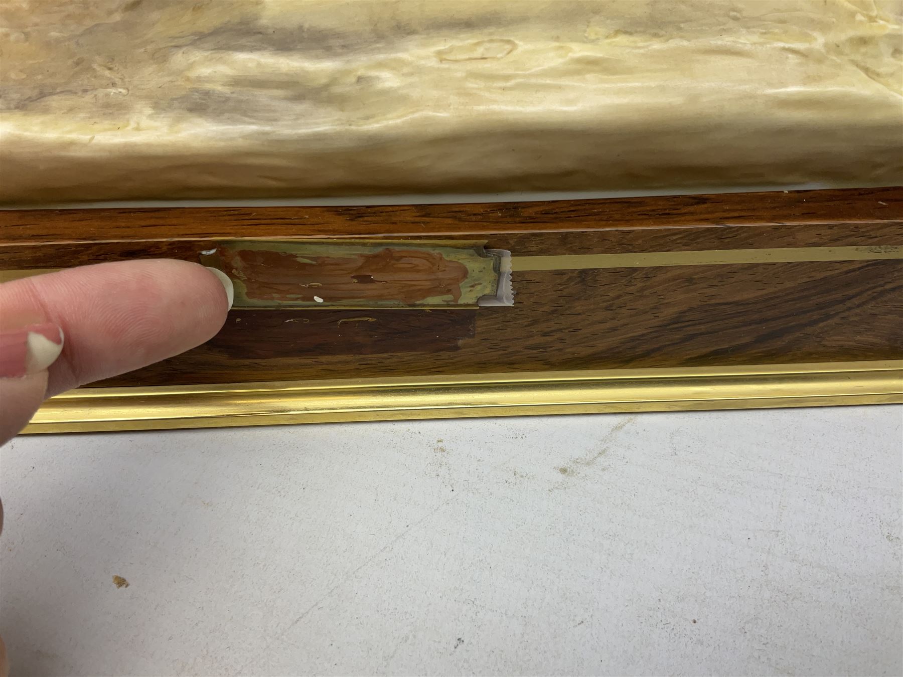 Royal Worcester 'Washington' model by Bernard Winskill, limited edition 148/750, on wooden plinth with title plaque, framed certificate and box