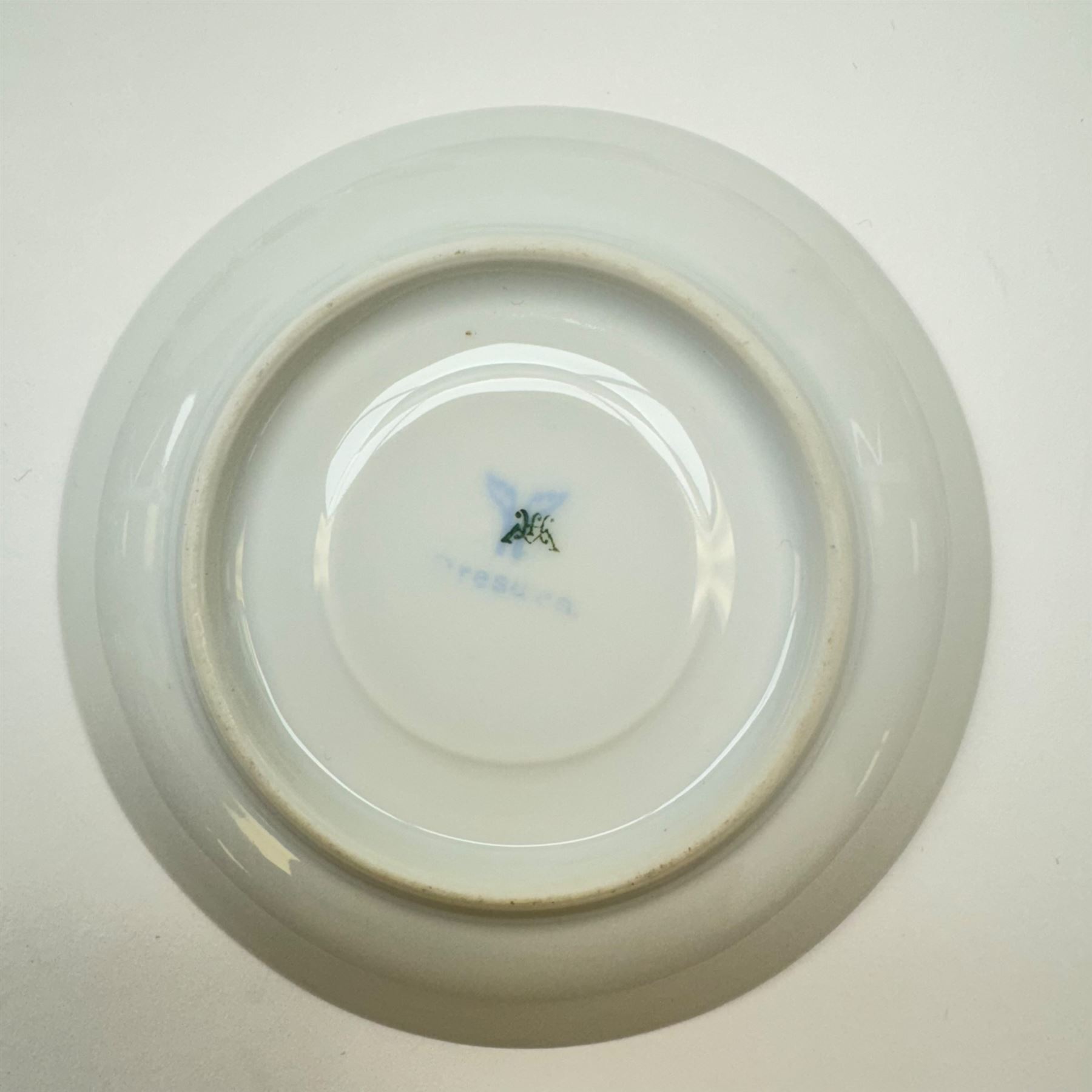 Twelve 20th century english and continental cups and saucers, including examples from Dresden, Shelley, Royal Worcester etc 