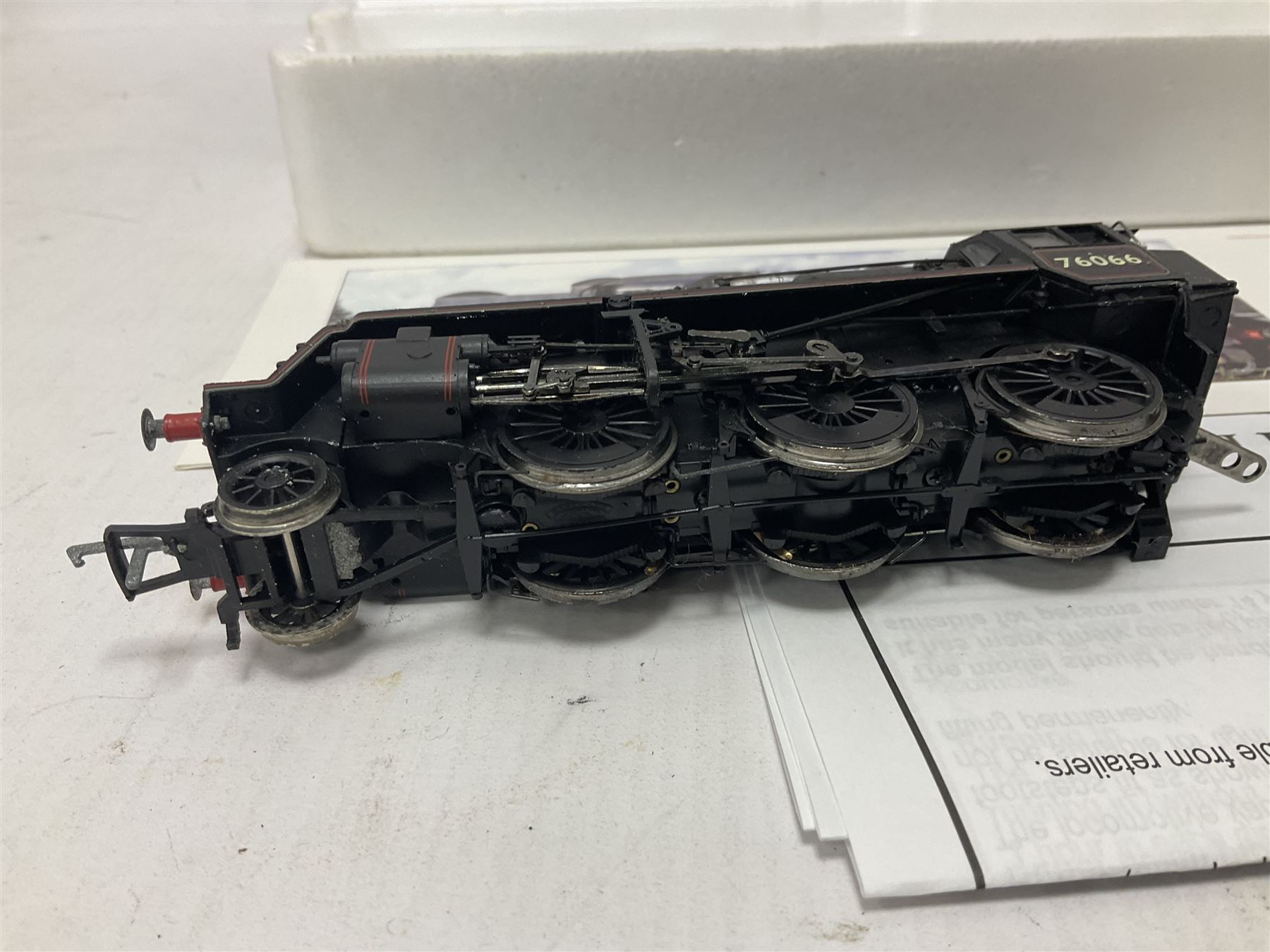 Bachmann ‘00’ gauge - three DCC ready locomotives comprising 32577 Ivatt Class 4 Mogul 2-6-0 locomotive no.43160 in BR black; 32828 Ivatt Class 2 2-6-0 locomotive no.46520 in BR green; 32951 Standard Class 4MT 2-6-0 locomotive no.76066 in BR black; in original boxes (3) 