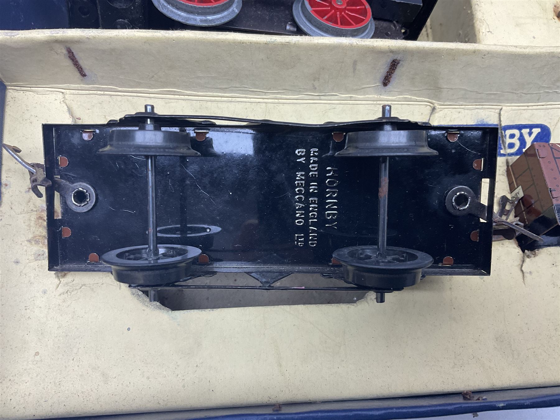 Hornby '0' gauge - 1950s M1 Goods Set box containing clockwork 0-4-0 steam locomotive and matching tender No.3435 with brake, forward and reverse lever and key, together with two 4-wheel LMS open goods wagons and oval of curved and straight tin-plate track and connectors; boxed with illustrated lid