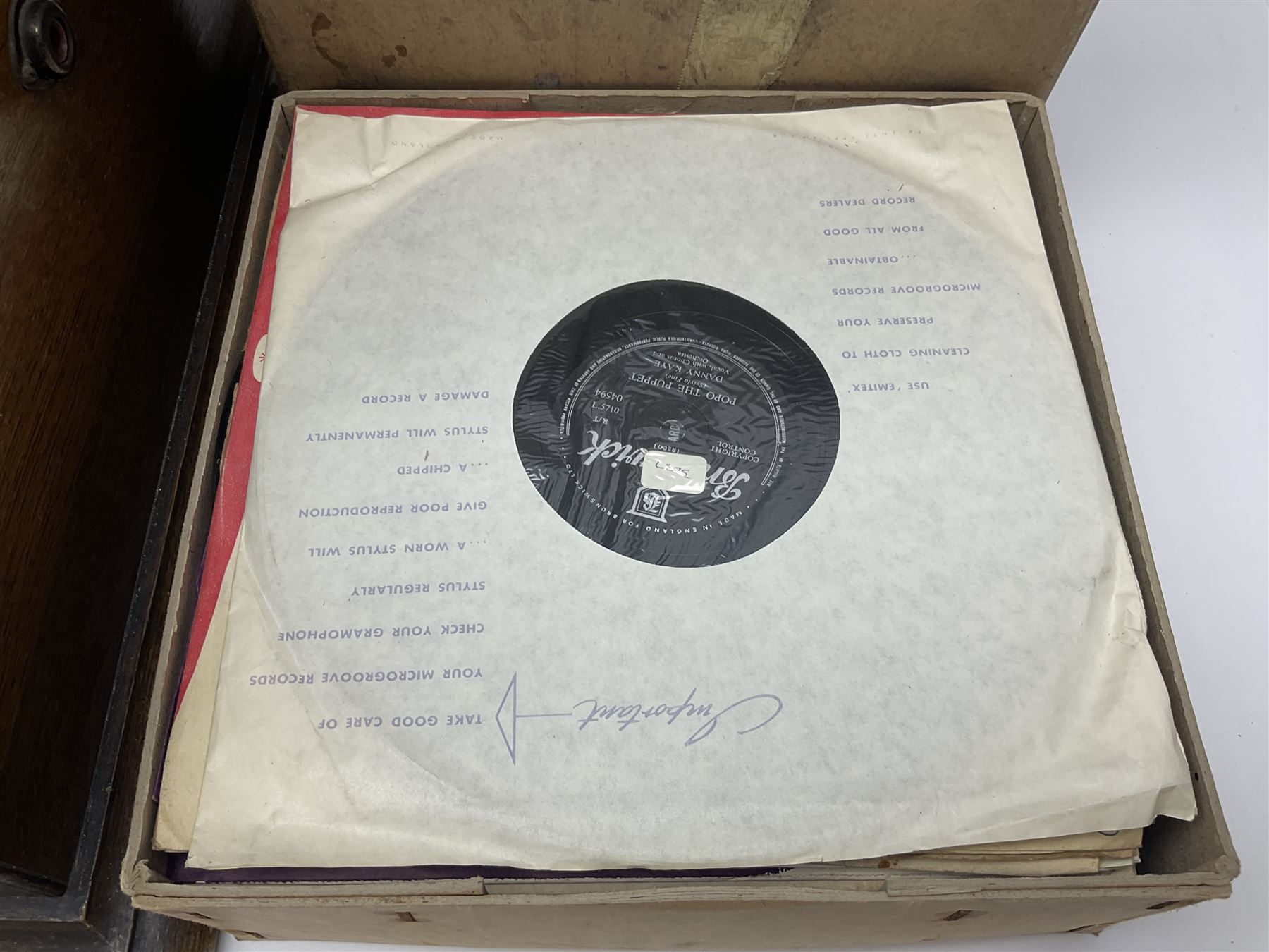 Columbia Grafonola tabletop hornless gramophone, with detachable winding handle, together with a collection of records 