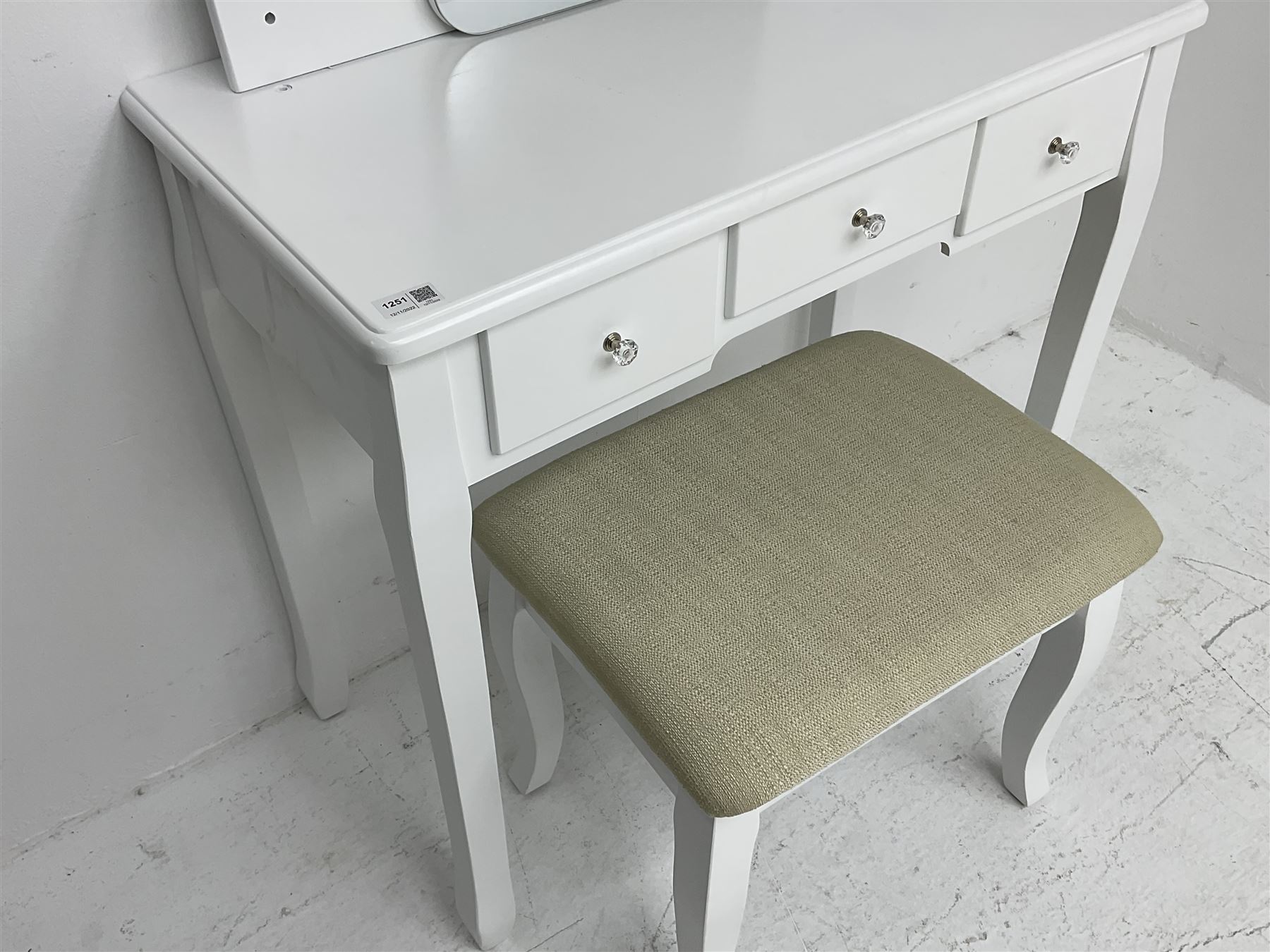 White finish dressing table with mirror and stool