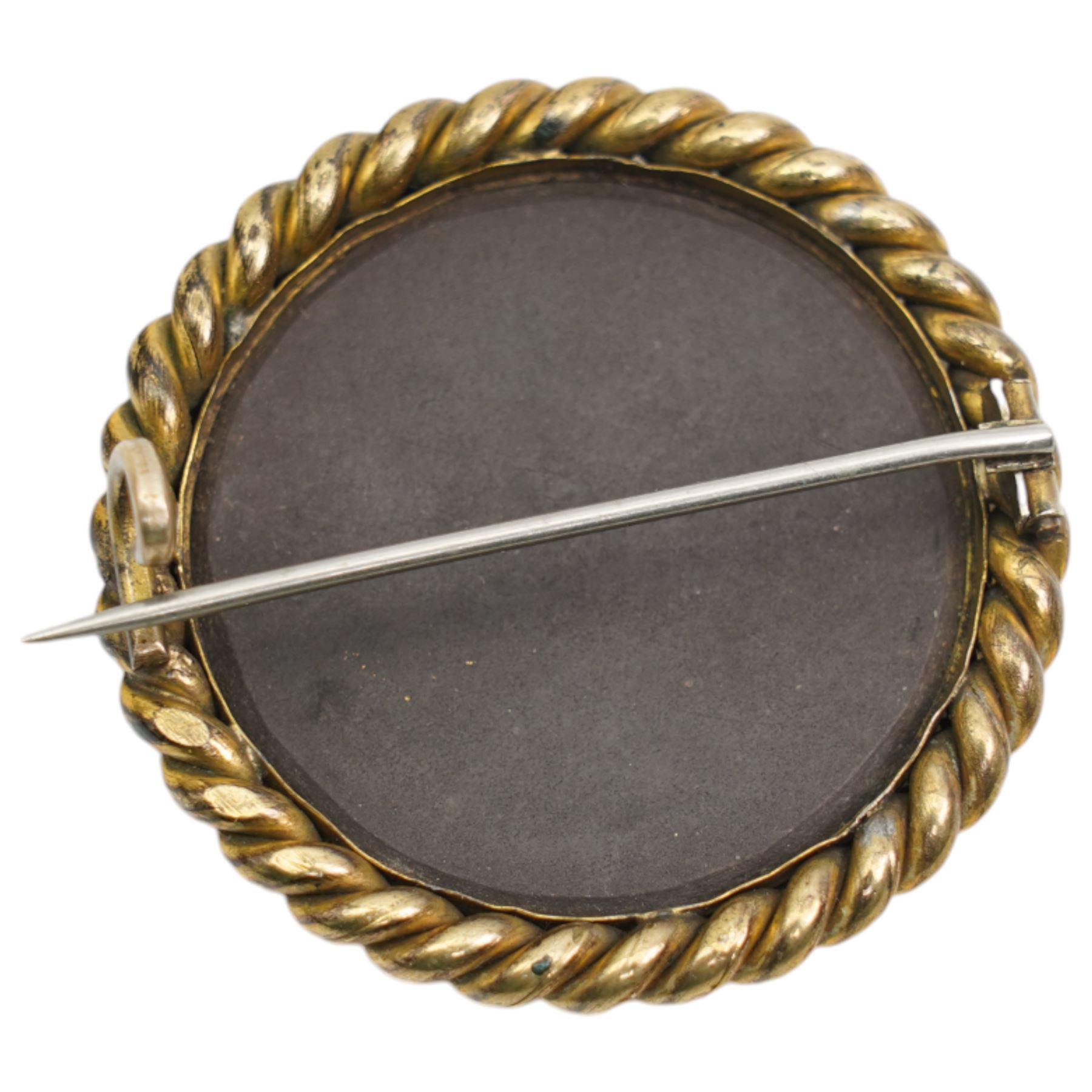 Italian micro mosaic brooch, depicting the Lion of Venice, set within rope twist brass border, D4cm