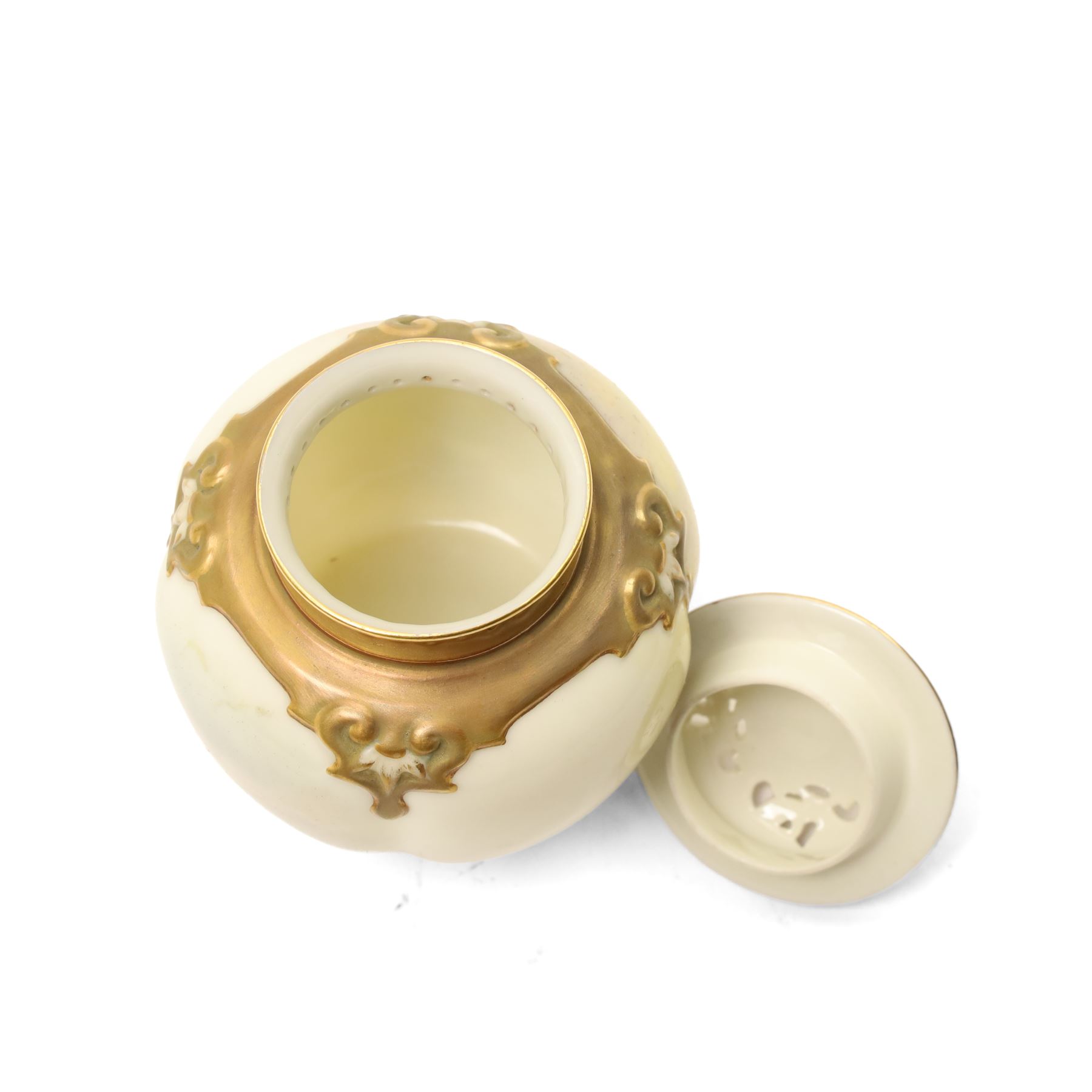 Royal Worcester pot pourri vase with pierced cover, painted with  Highland Cattle by Harry Stinton with gilt decoration (repair to finial) H12cm date code for 1923 