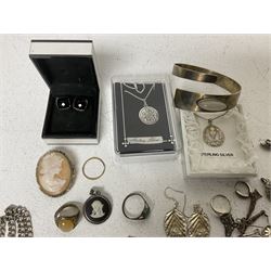 9ct gold band, silver jewellery including charm bracelet, rings, earrings, bracelet, necklaces, etc 