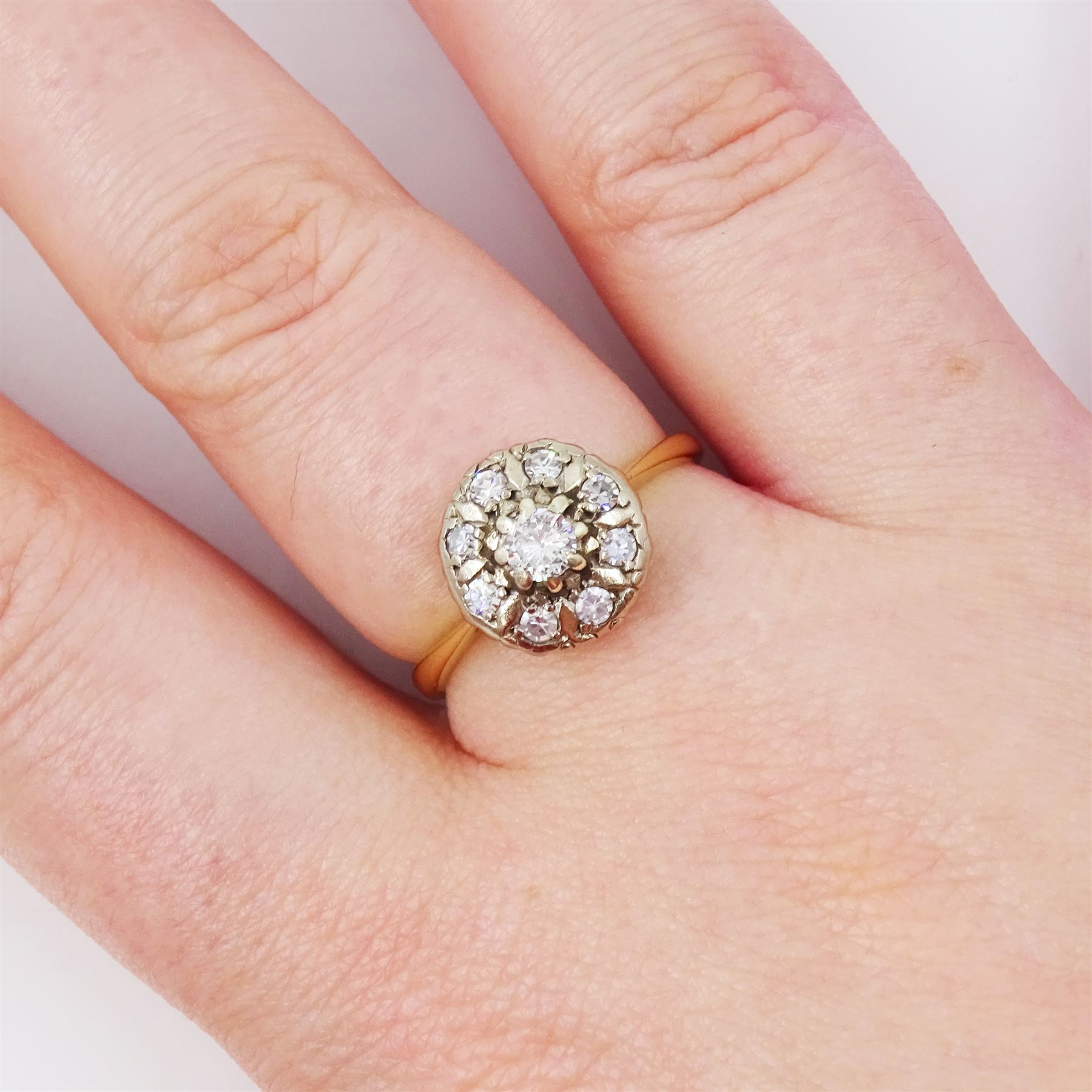 18ct gold diamond cluster ring, single round brilliant cut diamond surrounded by eight single cut diamonds, Birmingham 1962, total diamond weight approx 0.30 carat