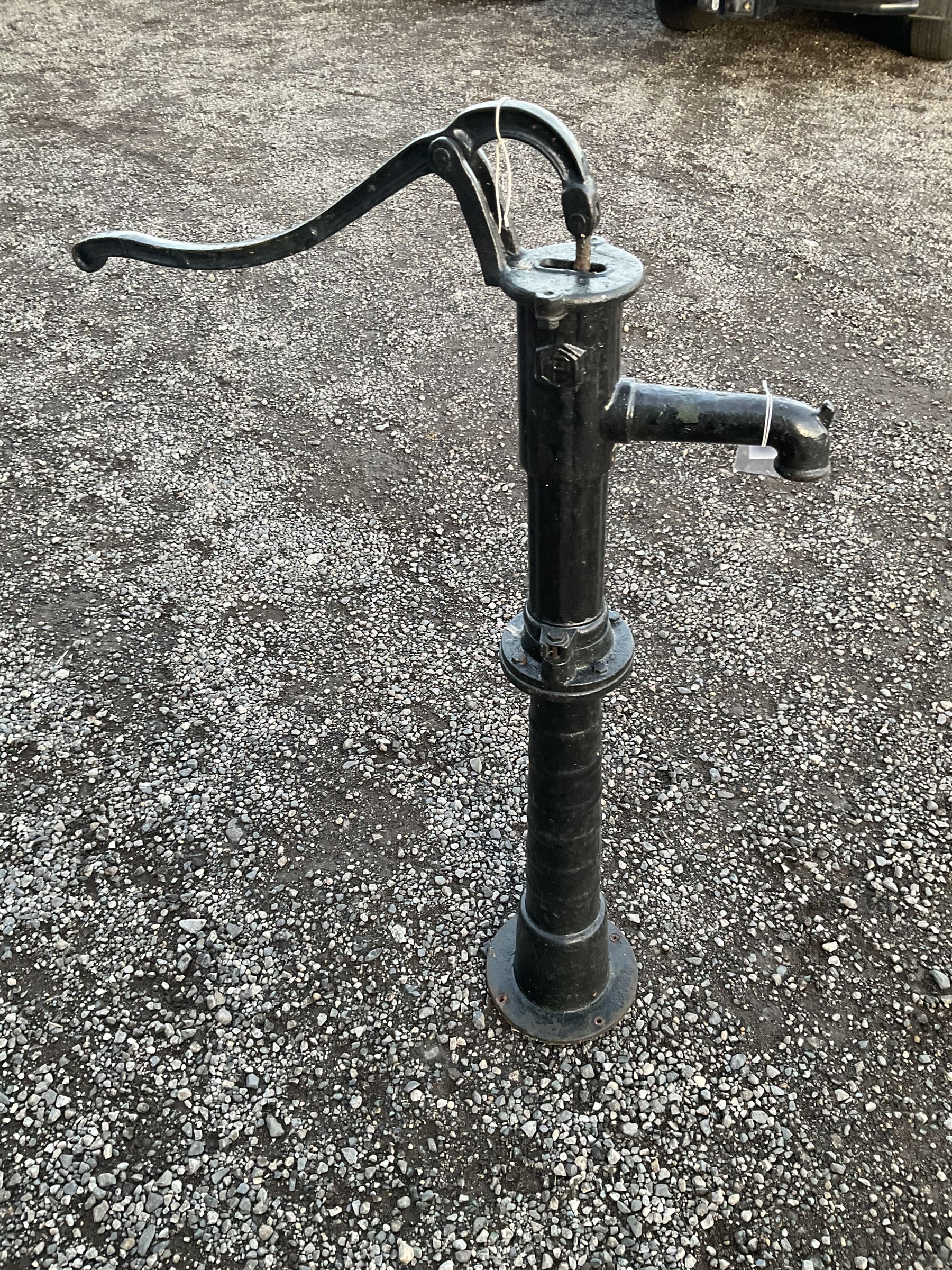 Victorian style painted cast iron water pump - THIS LOT IS TO BE COLLECTED BY APPOINTMENT FROM DUGGLEBY STORAGE, GREAT HILL, EASTFIELD, SCARBOROUGH, YO11 3TX