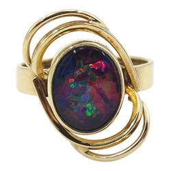 9ct gold opal triplet ring with, stamped 9ct 