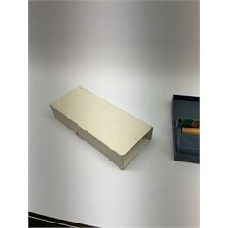 Moeck Flauto Leggero Barock Sopran 223L two-piece maple recorder in carrying pouch; and Moeck Nr.121 Barocke Griffweise two-piece maple school recorder, boxed with slipcase (2)