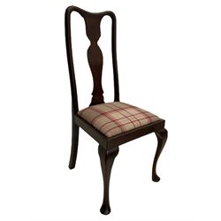 Mixed set of twelve early 20th century mahogany Queen Anne style dining chairs, all with shaped vase backs and cabriole front supports, matching drop-in seats upholstered in tartan patterned fabric
