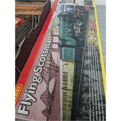 Hornby 00 gauge Flying Scotsman electric train set, American Flyer locomotive and rolling stock, Hornby wagons and other model railway accessories