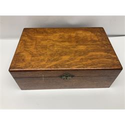 Underwood & Underwood sun sculpture stereoscope viewer, together with three other stereoscope viewer, and box of stereoscopic views by Realistic Travels 