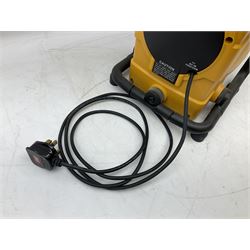 Roberts R9966 Roberts Terrain Rugged Radio