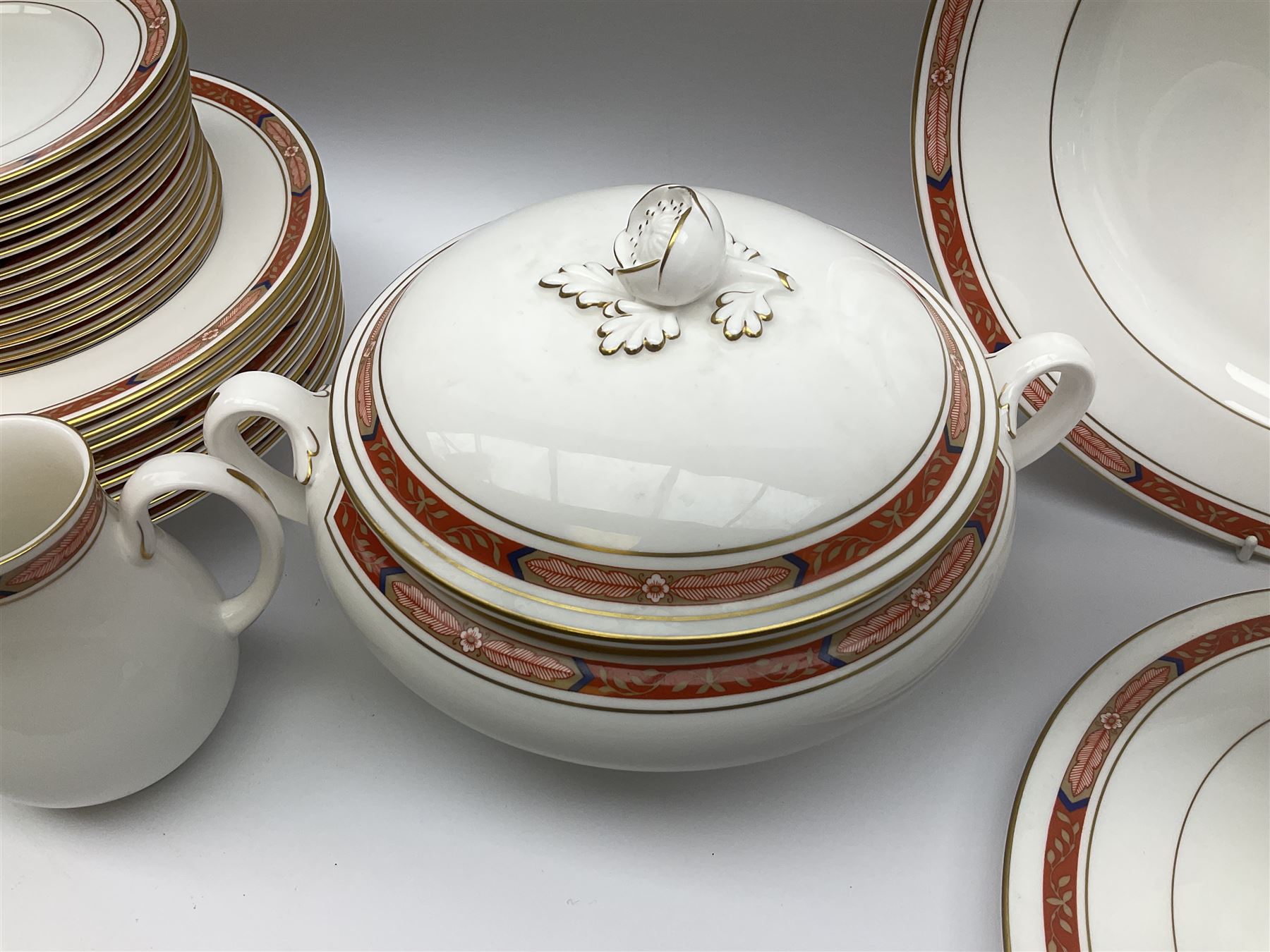 Royal Worcester Beaufort pattern tea and dinner wares, including seven dinner plates, eight side plates, thirteen dessert plates, six bowls, eight soup bowls, sauce boat on stand, cake plate, covered tureen, coffee pot, milk jug etc (51) 
