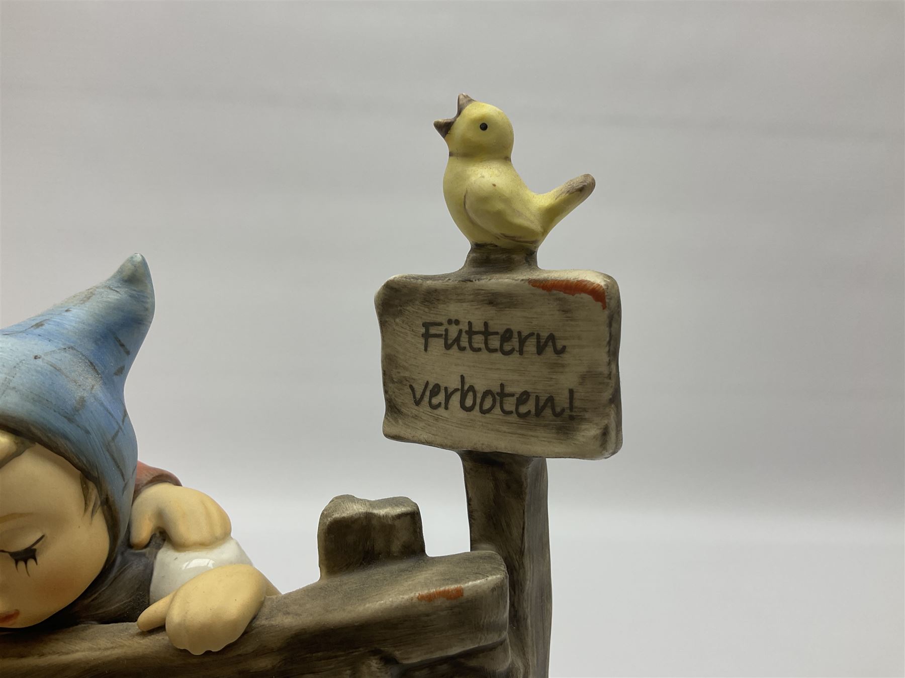 Large Hummel figure group by Goebel, Forever Friends, limited edition 697 of 1000, H28cm