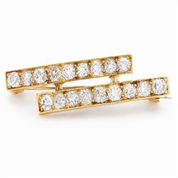 19th / early 20th century 18ct gold diamond brooch, two rows set each set with nine old cut diamonds, total diamond weight approx 0.90 carat