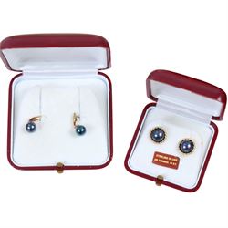 Pair of 9ct gold faux pearl earrings, two silver rings, Grosse brooch, silver-gilt Majorica pearl necklace and earrings, compact mirrors and a collection of costume jewellery