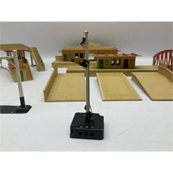 Hornby Dublo - two stations, signal box, 3-piece platform, footbridge, girder bridge etc; and other die-cast trackside and station accessories; all unboxed