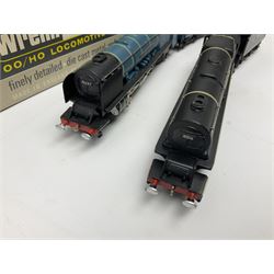 Wrenn '00' gauge - two Princess Coronation (Duchess) Class 4-6-2 locomotives - 'City of Glasgow' No.46242 in BR Blue; and 'Duchess of Hamilton' No.6229 in LMS Black; both boxed with instructions (2)