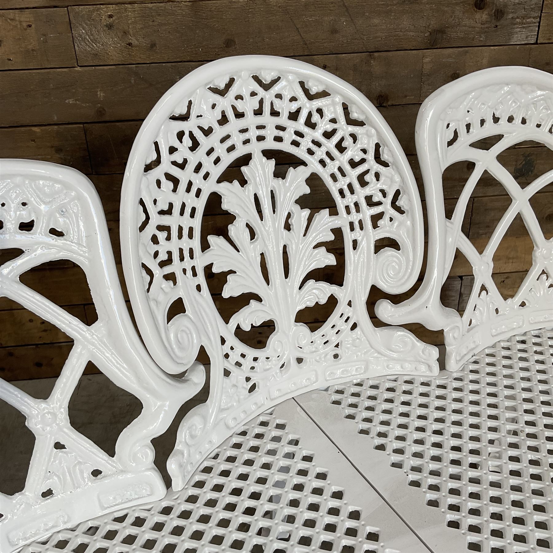 Victorian style aluminium bench in a white finish 