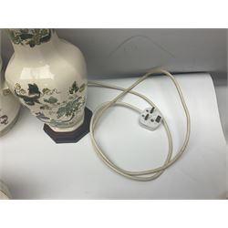 Collection of Masons Mandalay pattern, to include clock, covered vase, jugs, etc, and other Masons Chartreuse pattern items 