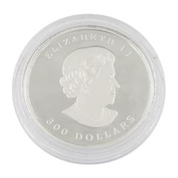 Queen Elizabeth II Royal Canadian Mint 'Maple Leaf Forever', 300 dollars 1oz platinum coin, dated 2014, cased with certificate