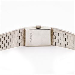Accurist ladies 9ct white gold manual wind wristwatch, silvered dial with baton hour markers, on integral 9ct bracelet, London 1969