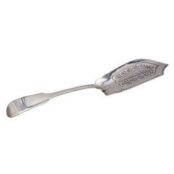 William IV silver Fiddle pattern fish slice, with foliate pierced shaped blade, hallmarked William Bateman II, London 1832, L30.5cm, approximate weight 3.87 ozt (120.5 grams)