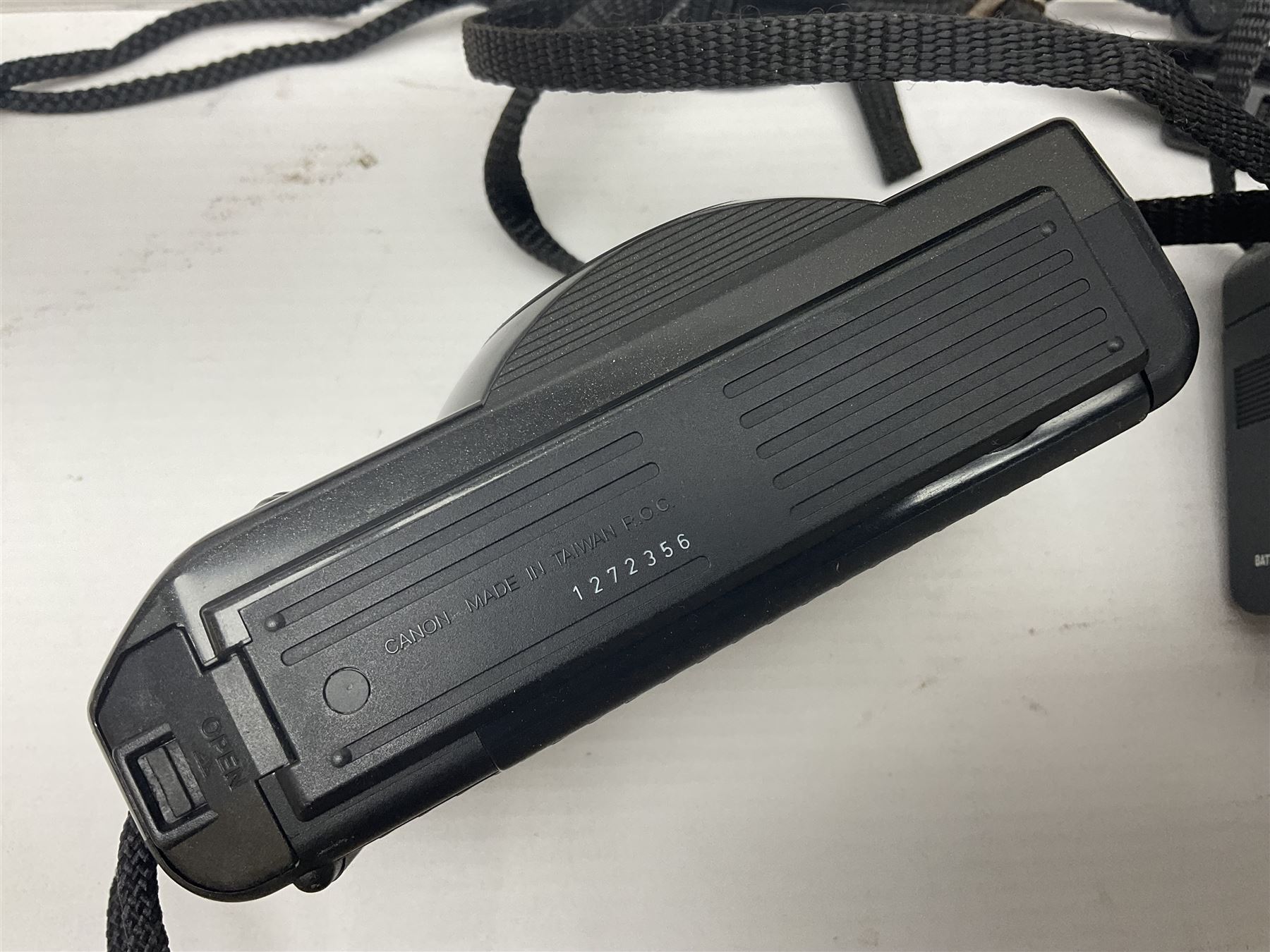 Four Olympus cameras, to include AF10 Super, XA2, Shoot & Go and Supertrip examples, together with Miranda ME-Z and Miranda ME-X DX cameras, an Agfa Optima camera with Agfa Paratonic DIN ASA Solitar 1:2.8/40 lens, Canon Snappy S camera and a Fujifilm Fine Pix S5700 camera, serial no 7WE12368 (8)