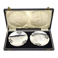 Pair of silver small pedestal dishes, with pierced decoration by William Adams Ltd, Birmingham 1936, approx 4.1oz, in fitted case
