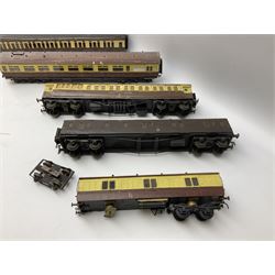 '0' gauge - eight early 20th century scratch-built coaches with GWR livery including three restaurant cars, newspaper van, luggage/guards van etc