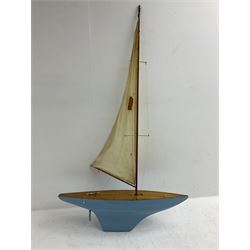 Pond yacht - Games Industries 'Albatross' Racing Yacht with blue painted hull with working rudder, simulated planked deck and single sail L91cm H153cm 