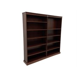 Late 20th century mahogany 6' open bookcase, dentil cornice over ten adjustable shelves, plinth base