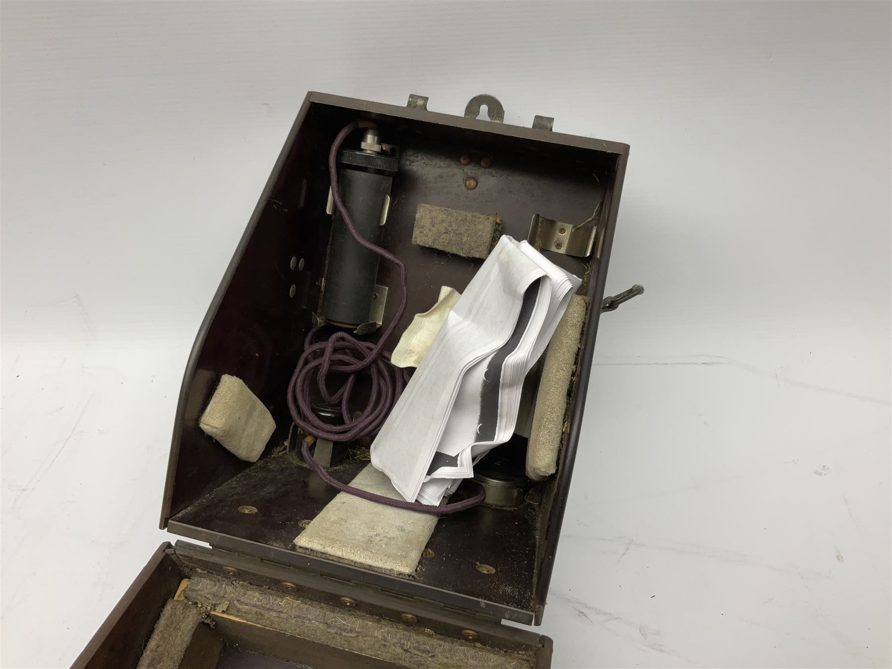 WW2 Air Ministry Bubble Sextant Mk. IXA 6B/218 No.561/44 in original box; and Air Ministry Lamp Signalling Type 