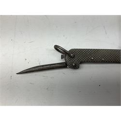 Folding jack/clasp knife, the blade marked Harrison Bros & Howson Sheffield and with marlin spike, a similar example with blade marked Smith York and five further pocket knives (7)