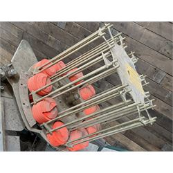 Bowman ten cassette electronic clay pigeon trap