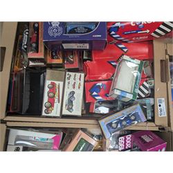 Collection of boxed diecast vehicles, including Triang Minic Ship, Corgi, Vanguards, Dinky and Matchbox examples, in three boxes