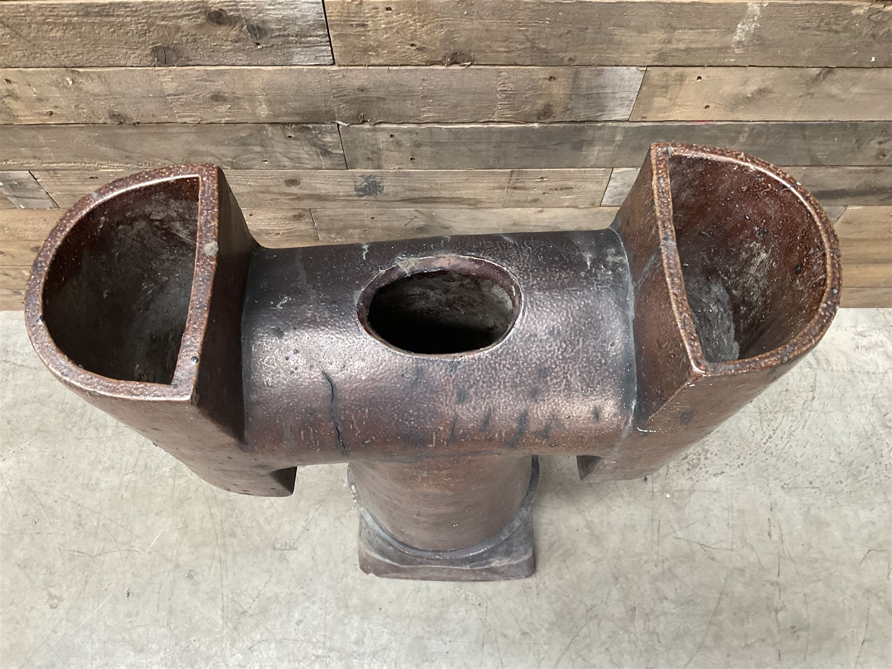 Large Victorian T shaped salt glazed terracotta chimney pot 