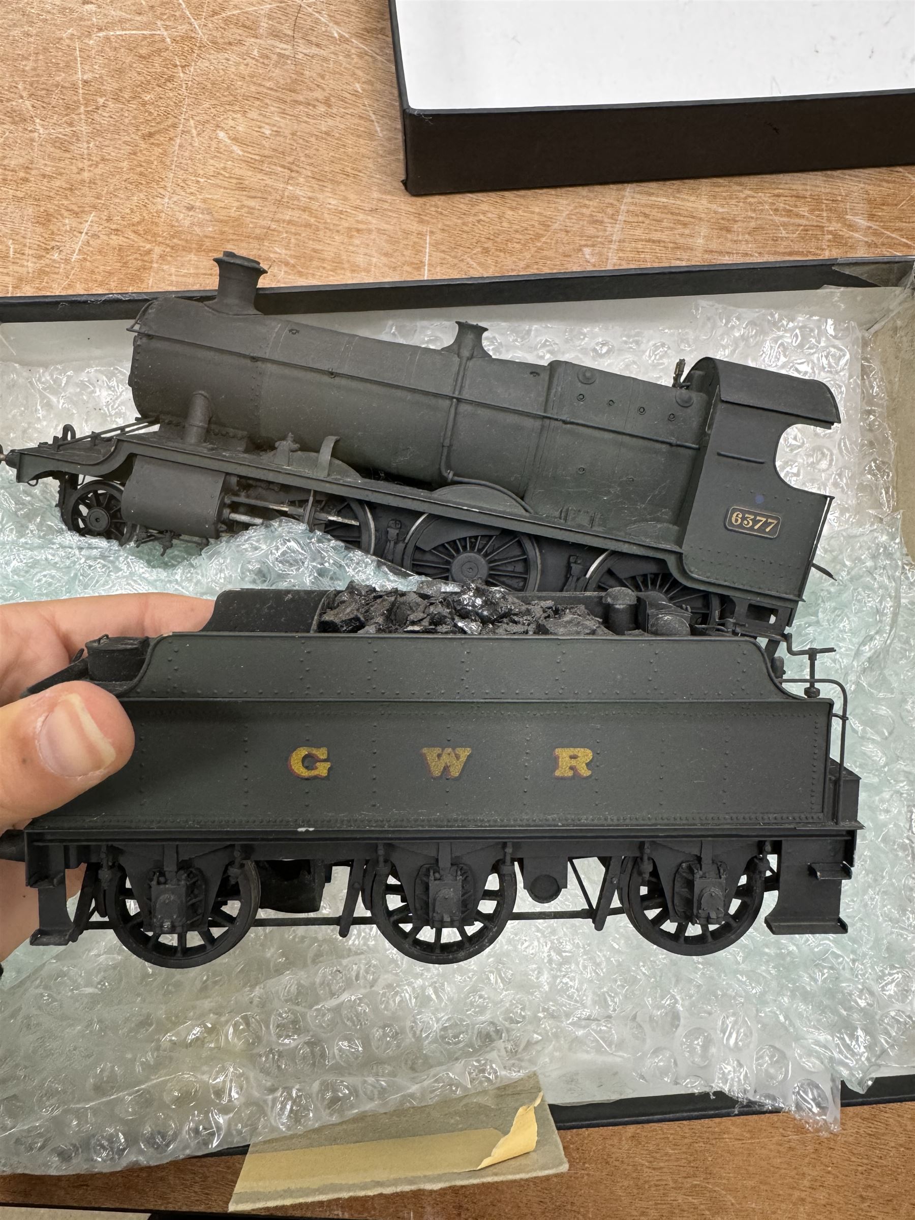 Acorn & Mercian O gauge kit built model Class 63XX GWR Mogul with tender, no. 6377, together with Class 77XX GWR saddle tank, no. 7736 (2)