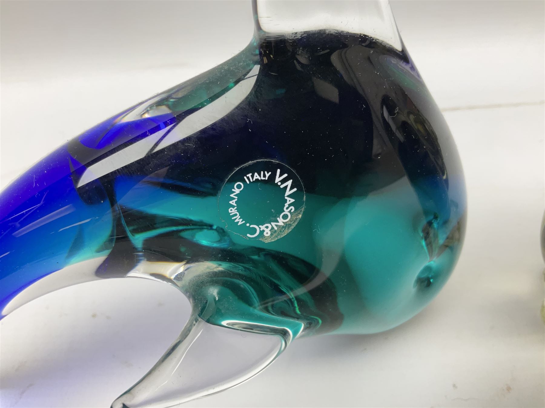 Quantity of glassware to include Mats Jonasson colour wolf paperweight, Murano dolphin and flamingo figures, Caithness Dignity and Tango paperweights, set of six Edinburgh Crystal glass tumblers, art glass dish etc