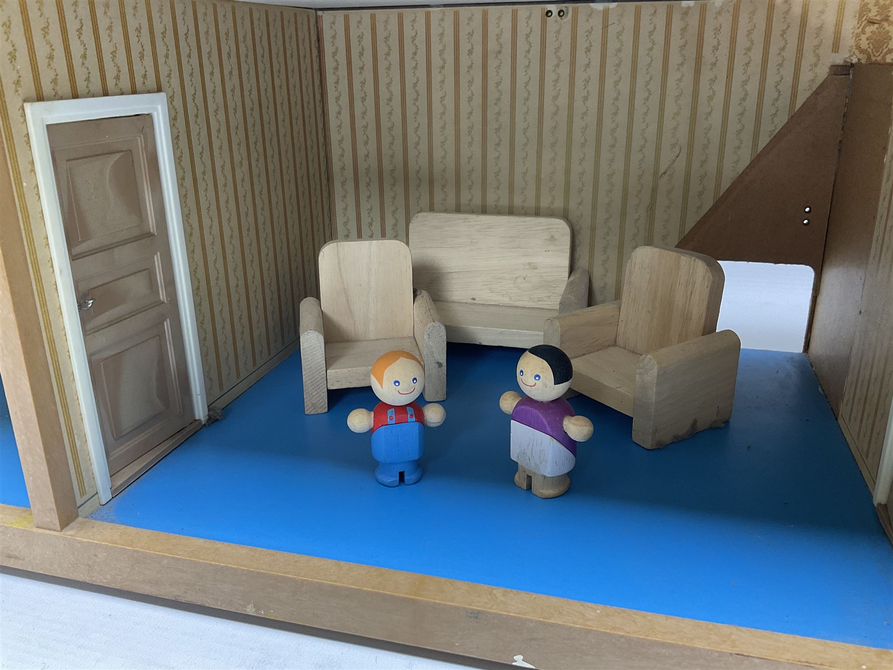 Swedish Lundby dolls house with furniture, H42cm, L66cm