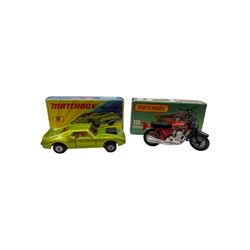Matchbox/Superfast - eleven '1-75' series models comprising 1e Mercedes Truck, 1g Dodge Challenger, 2g S-2 Jet, 5g US Mail Truck, 6e Mercedes 350sl Tourer, 9e AMX Javelin, 15e Fork Lift Truck, 17f Londoner Bus, 18f Hondarora, 19f Cement Truck and 21f Renault 5TL; all boxed (11)